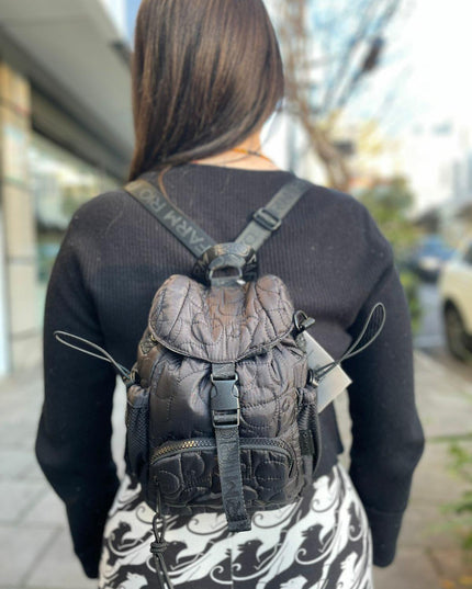 MOCHILA FARM PUFFER PIPOQUINHA PRETA